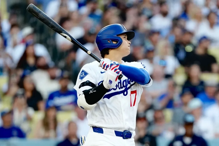 大谷翔平、待望の後半戦1号！23号先頭打者弾でLA歓喜 左膝不安を一振りで吹き飛ばす