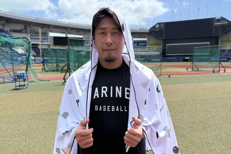 八木彬も「使ってみようかな」！ロッテが9.22限定ポンチョ付きチケットを8000枚販売