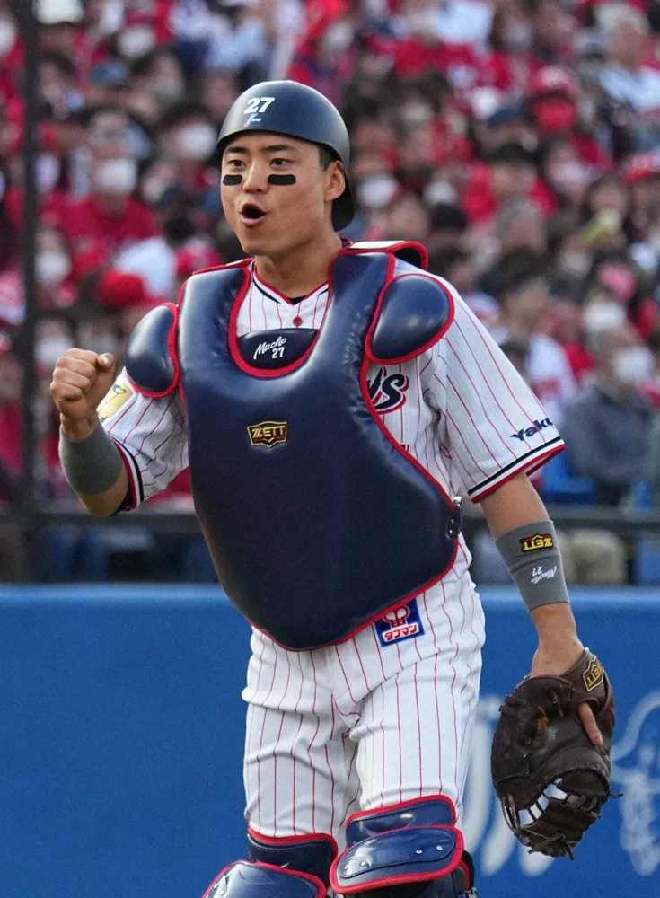 ヤクルト中村悠平、右目に“奇跡”の回復！自打球直撃から1カ月「見える」喜び語る