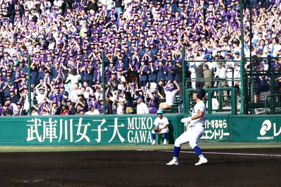 57年ぶり甲子園・横手高校がDeNA応援歌で爆音！ファン感動「泣きそう」