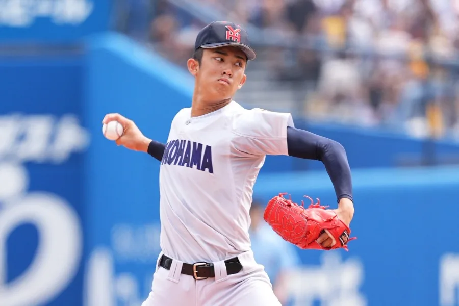 横浜・織田翔希、自己最速157キロ連発！準決勝・慶応戦で圧巻の剛腕