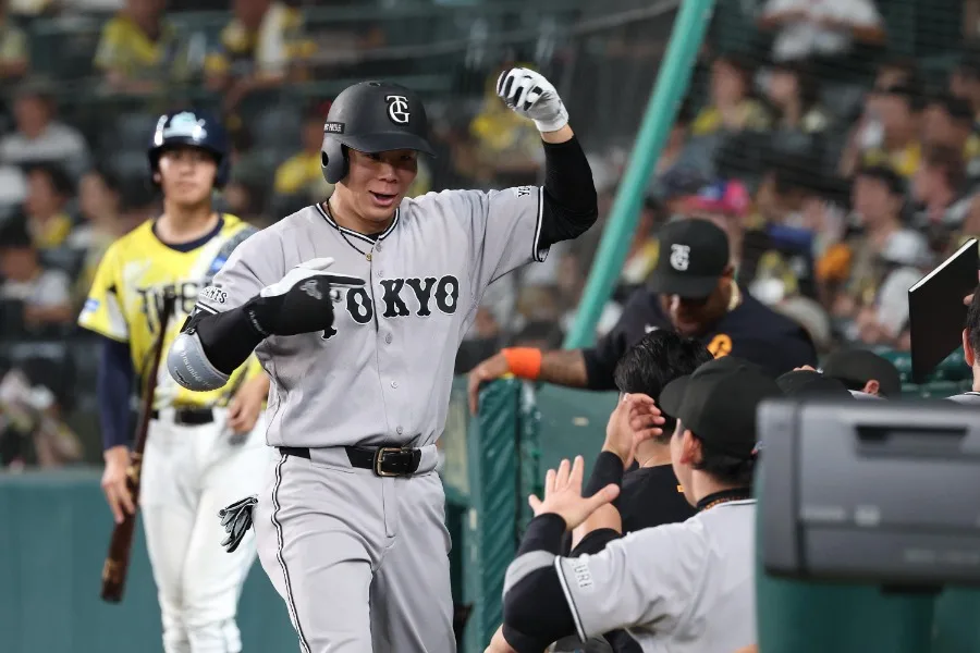 巨人・佐々木俊輔が甲子園で7号逆方向弾！阪神ファンも驚愕「ミニ佐藤輝明」