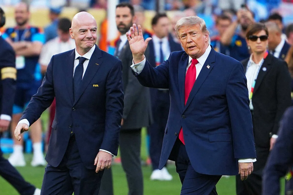 トランプ大統領がFIFAインファンティノ会長を擁護「交代は大きな過ち」