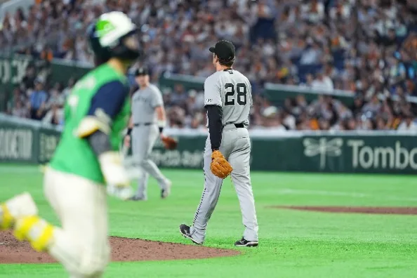 巨人打線沈黙！奥川に2安打完封負け、橋上監督代行も脱帽「チャンスも作れなかった」